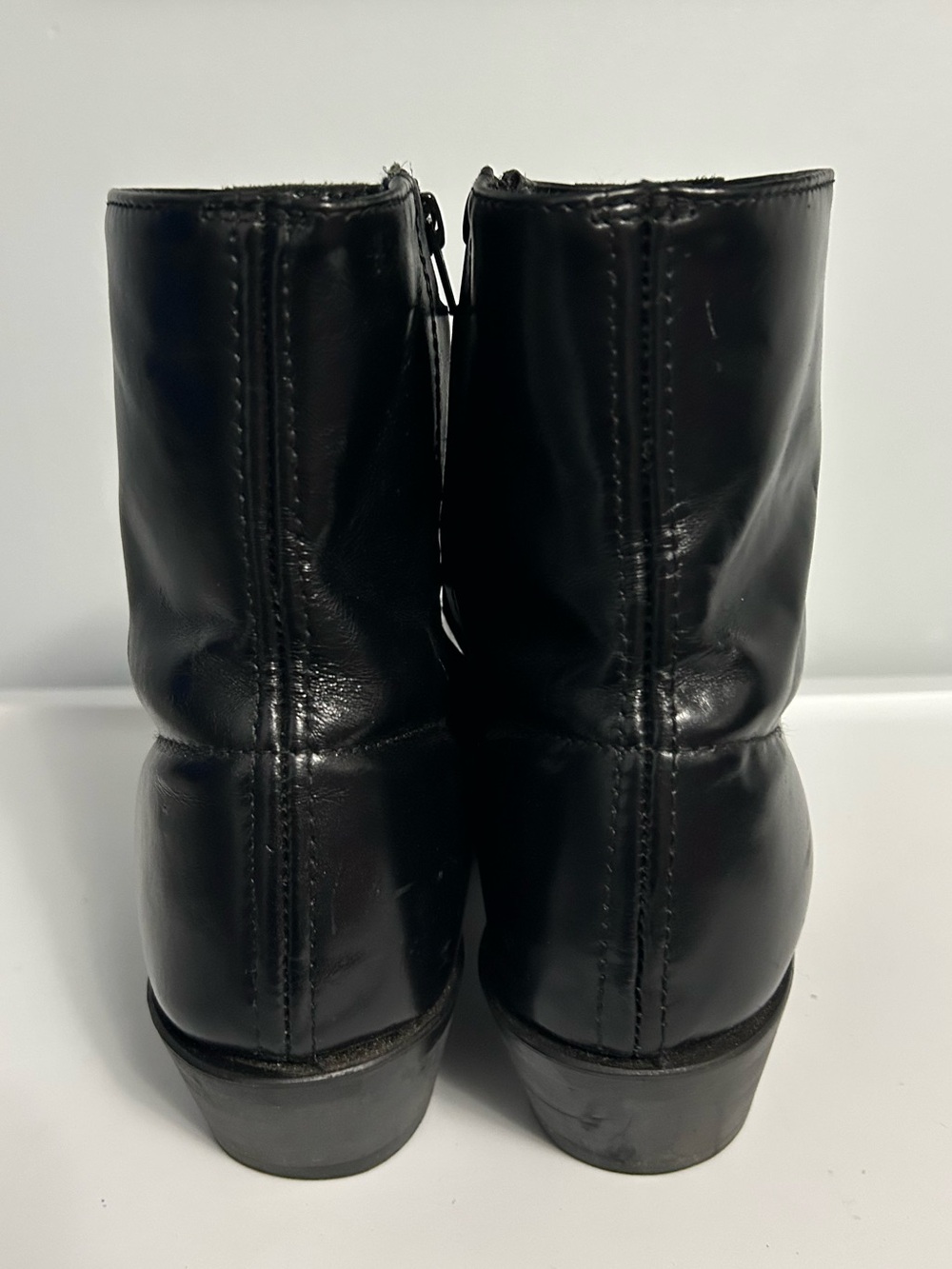 Laredo Black Leather Zip Ankle Boots with Toe Stitching - Picture 3 of 7